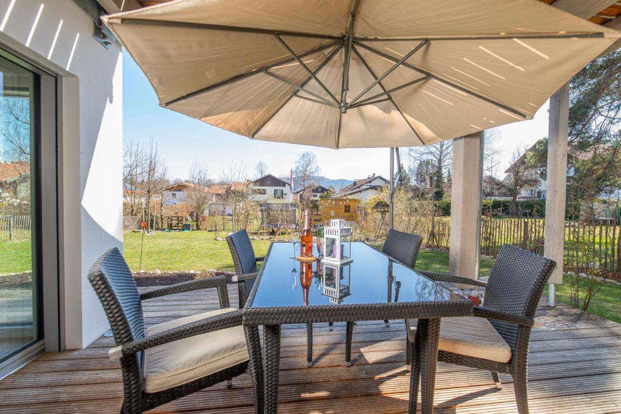 באד טולץ Helle Wohnung Mit Bergblick & Eigener Terrasse מראה חיצוני תמונה