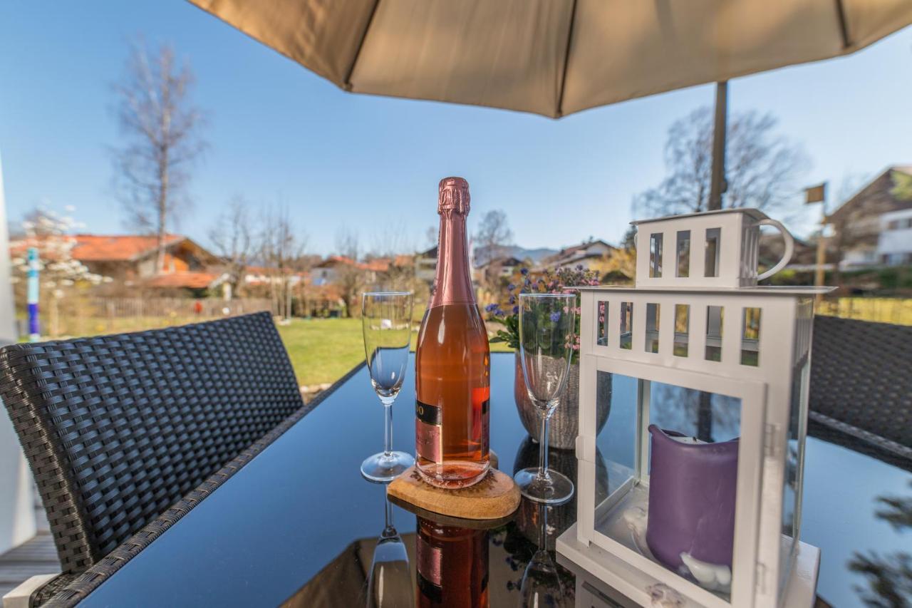 באד טולץ Helle Wohnung Mit Bergblick & Eigener Terrasse מראה חיצוני תמונה