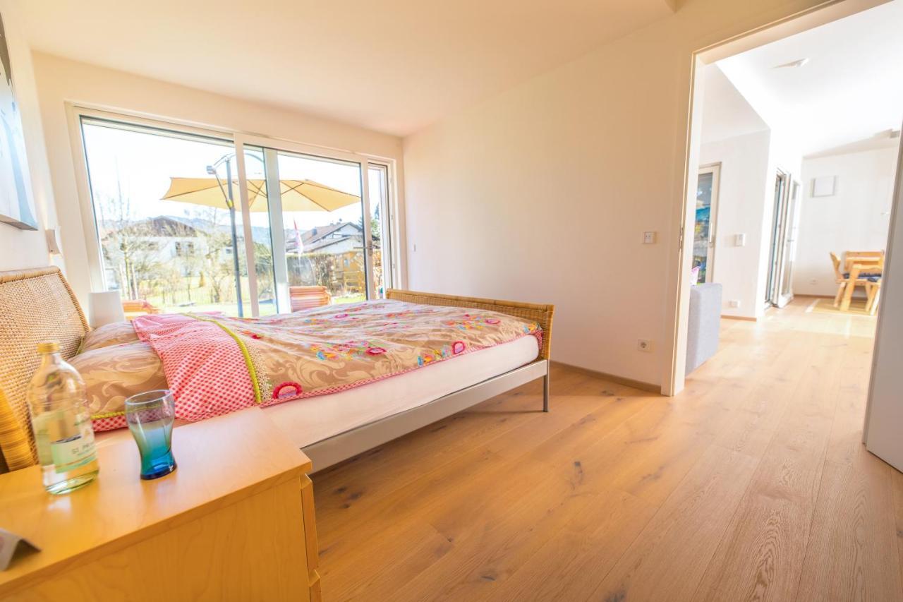 באד טולץ Helle Wohnung Mit Bergblick & Eigener Terrasse מראה חיצוני תמונה