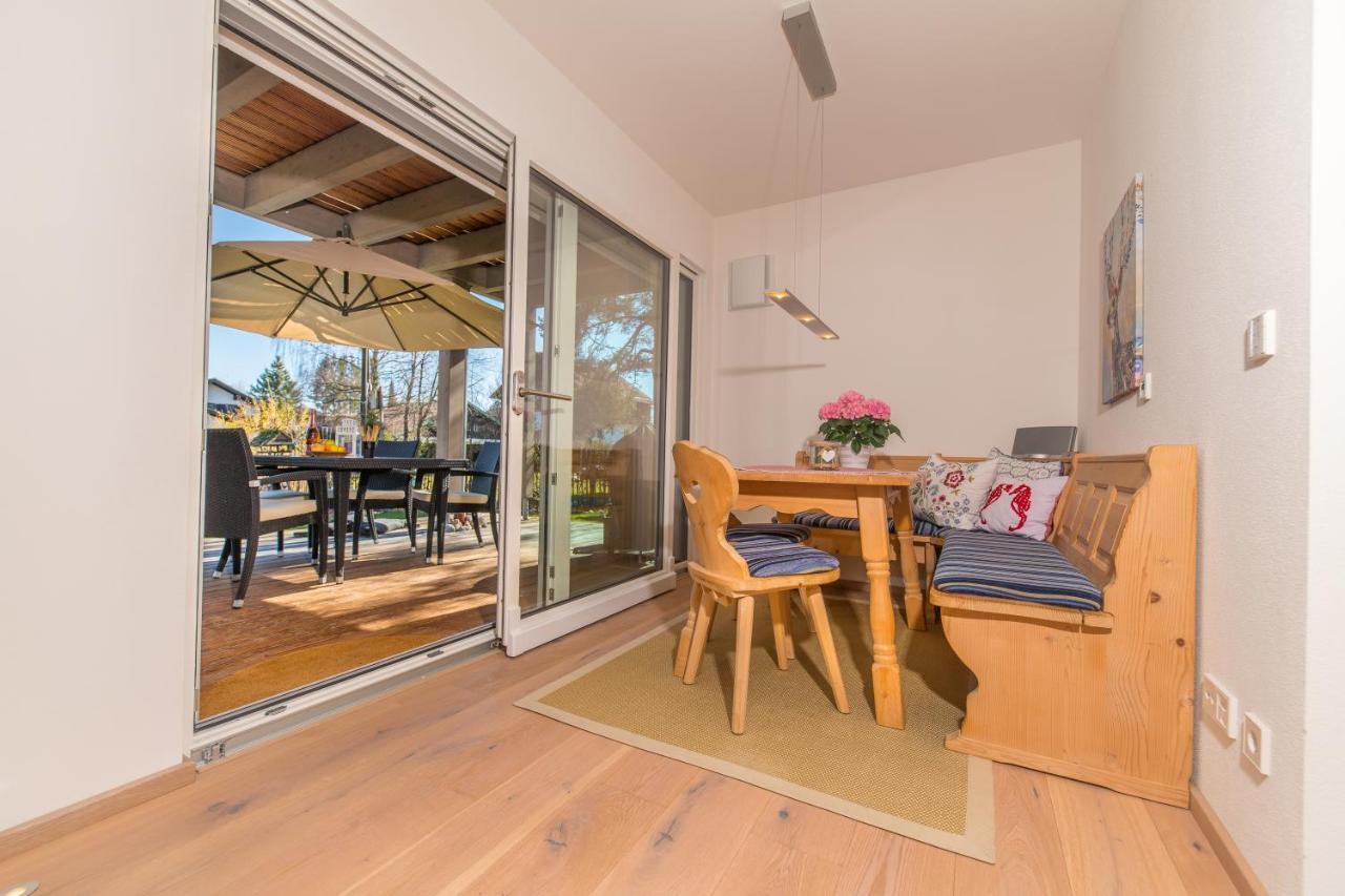 באד טולץ Helle Wohnung Mit Bergblick & Eigener Terrasse מראה חיצוני תמונה