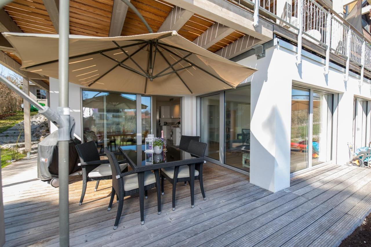 באד טולץ Helle Wohnung Mit Bergblick & Eigener Terrasse מראה חיצוני תמונה