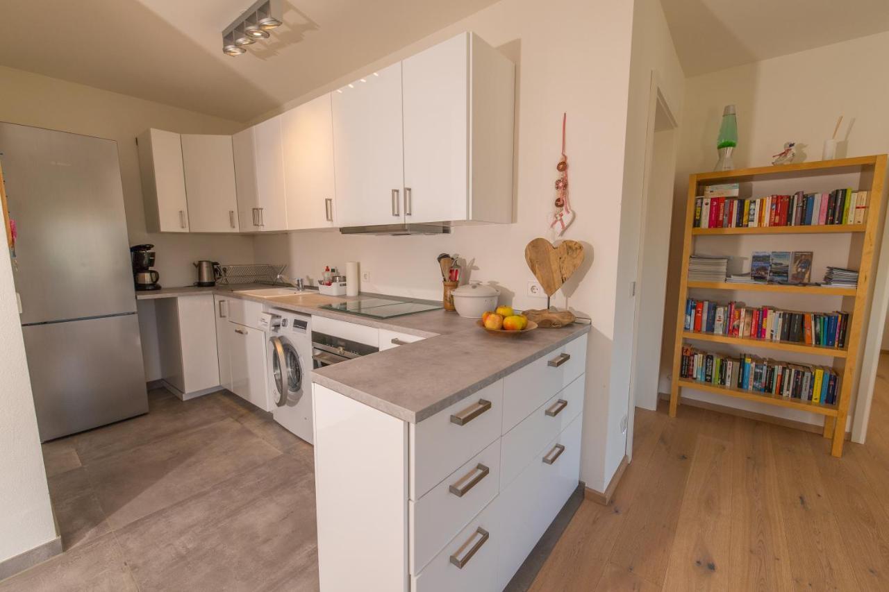 באד טולץ Helle Wohnung Mit Bergblick & Eigener Terrasse מראה חיצוני תמונה